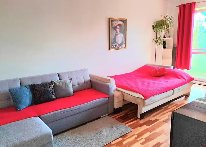 Stronska Apartment *